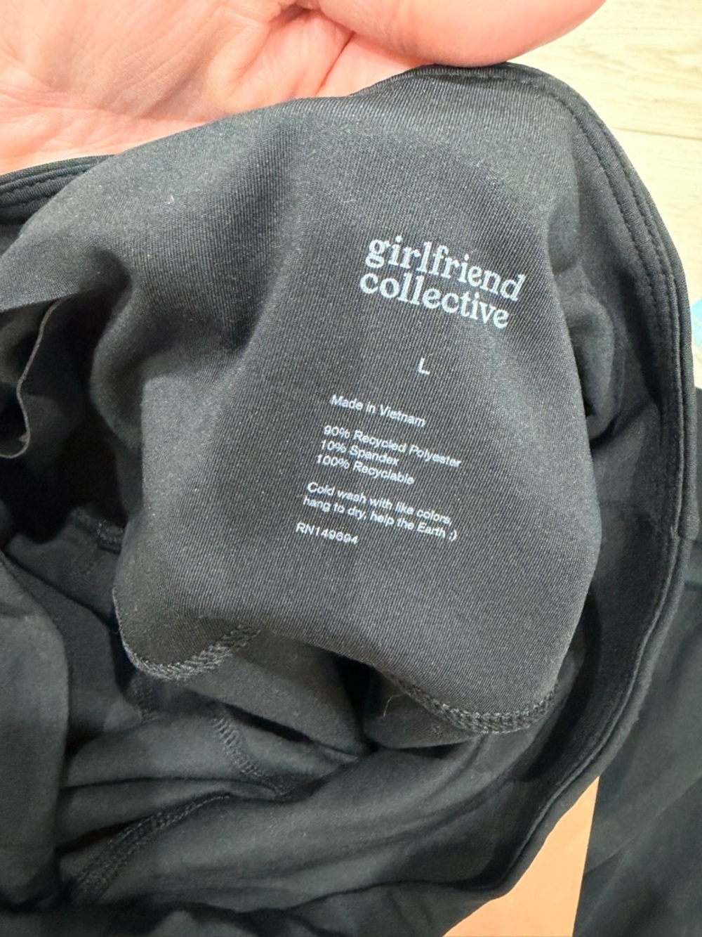 Two pairs of girlfriend collective leggings - Picture 4 of 4